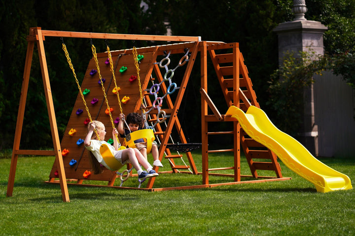 Sycamore Backyard Climbing Set – 2 Swings, Trapeze Bar & Outdoor Fun